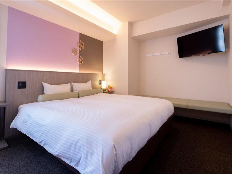 โรงแรม Crystal ⅲ