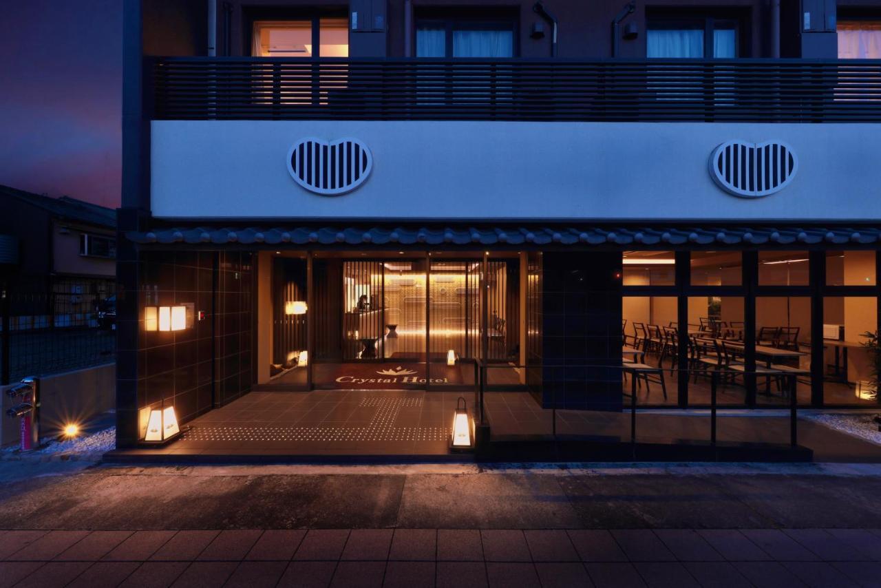 Crystal ⅲ โรงแรม 4*
